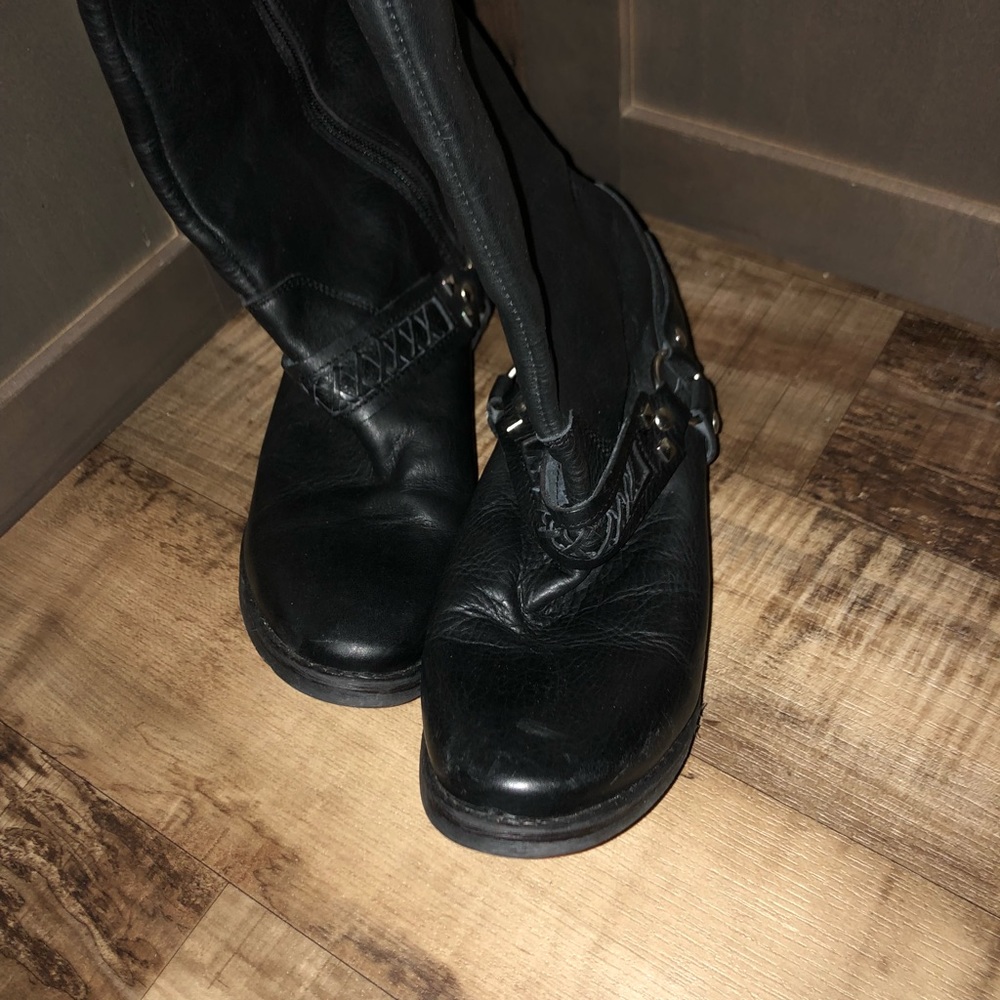 Knee boots - Picture 3 of 4